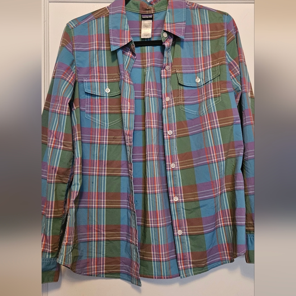 Women's Patagonia Plaid Button-Up Shirt in Blue, Green & Purple - Picture 4 of 7